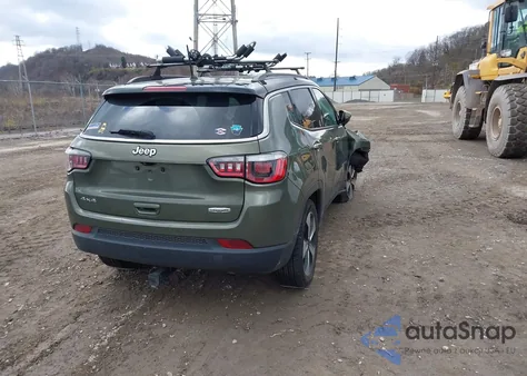 2018 Jeep Compass Latitude 4X4 from USA, damaged, VIN 3C4NJDBB4JT397967